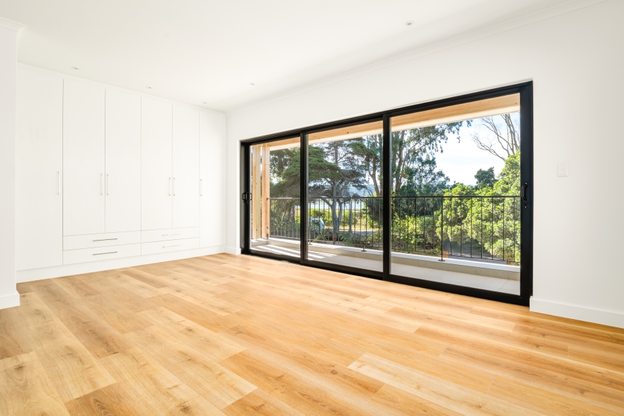 3 Bedroom Property for Sale in Leisure Isle Western Cape